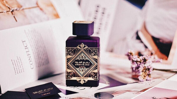 Apa de Parfum Bade’e Al Oud Amethyst de la Lattafa,